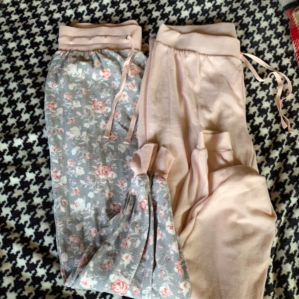 Two sweatpants, have not been worn